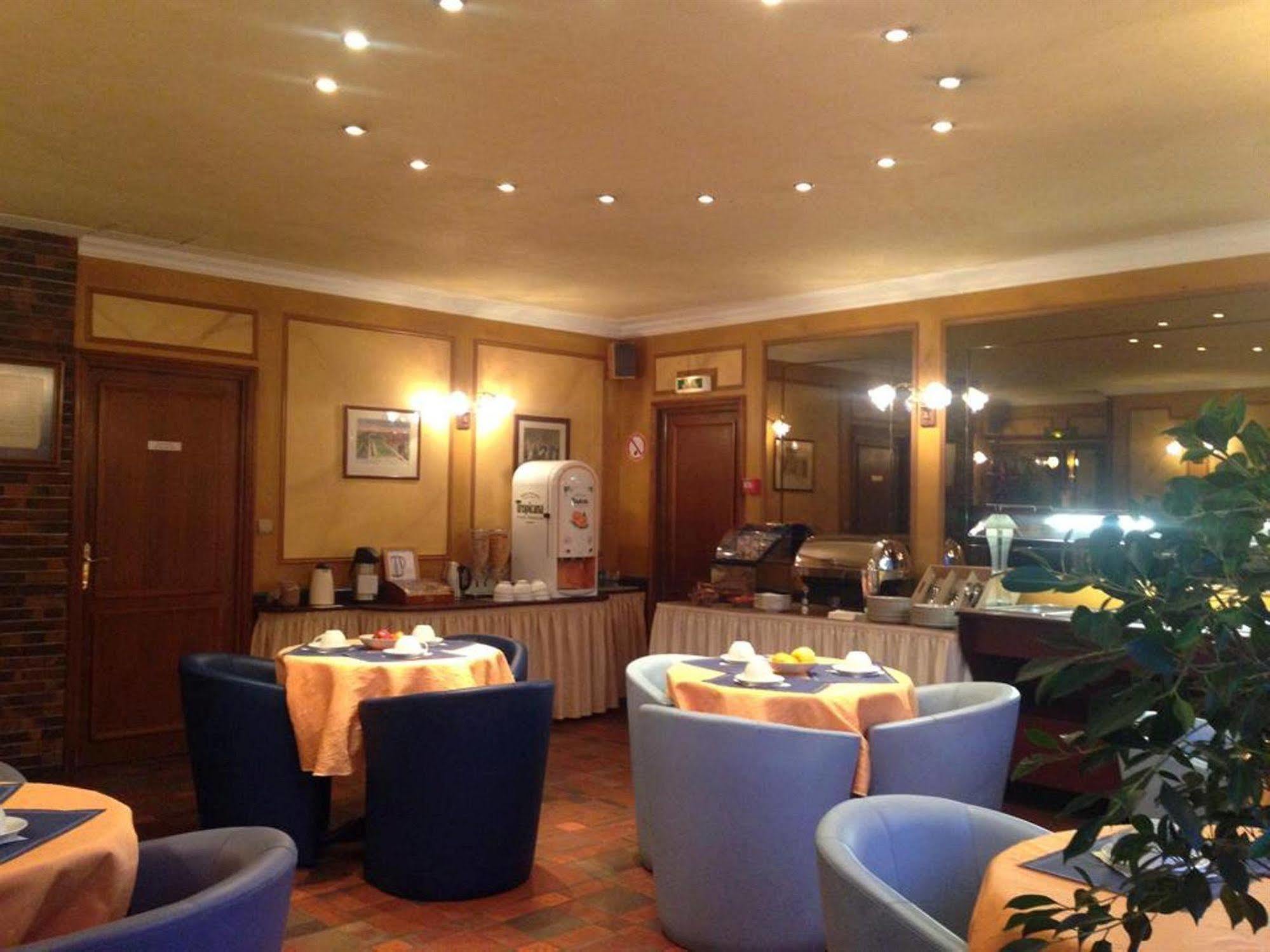Chenal Hotel Beauvais Exterior foto