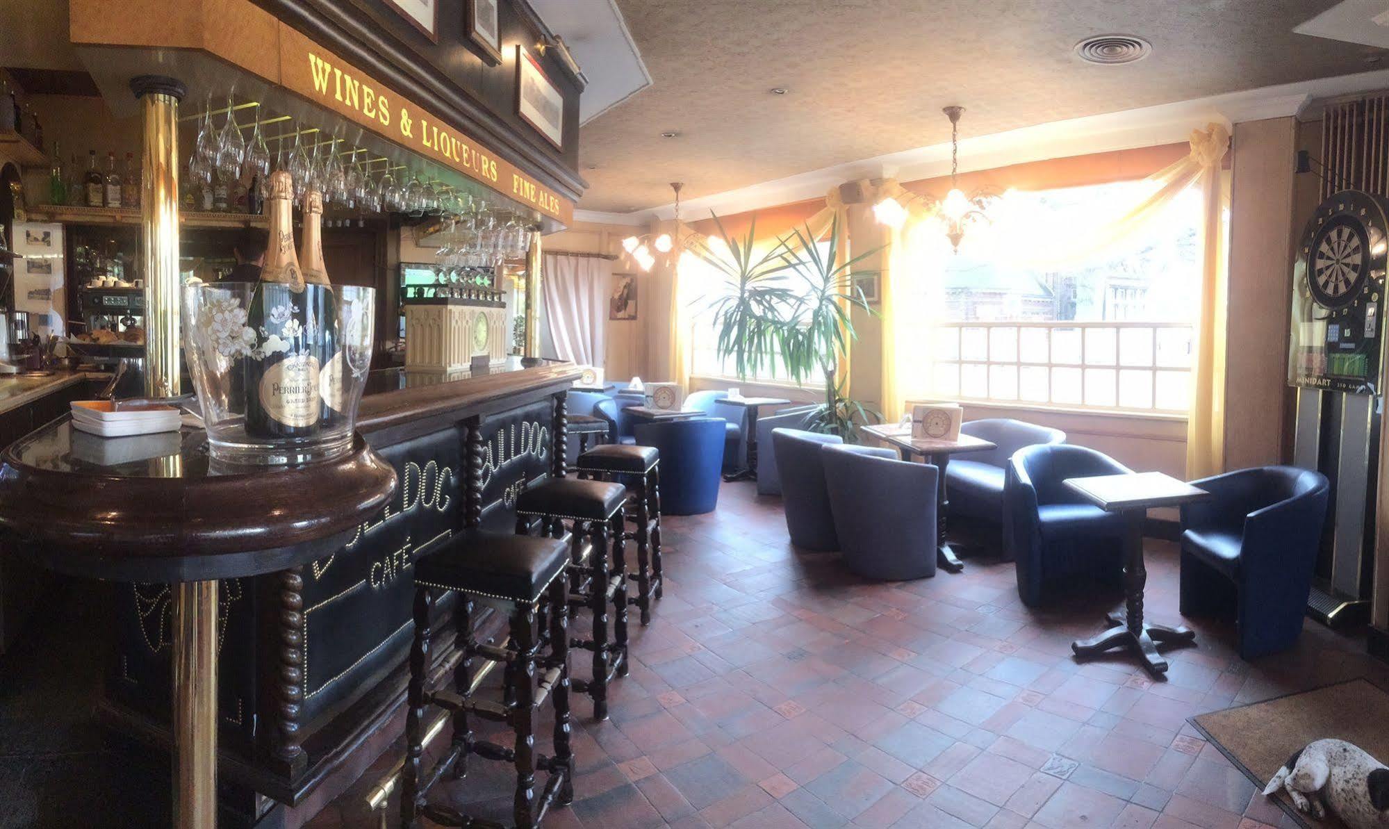 Chenal Hotel Beauvais Exterior foto