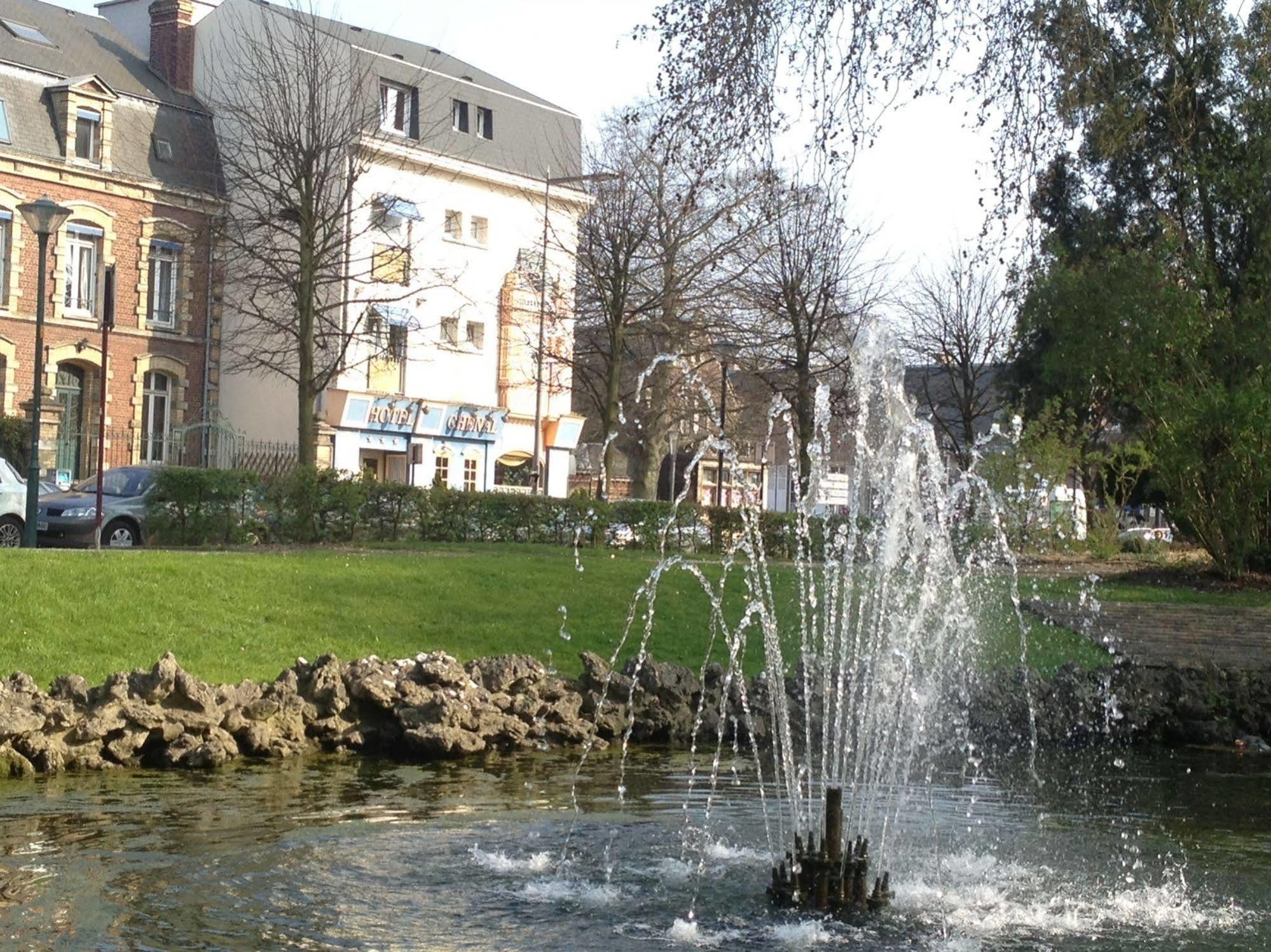Chenal Hotel Beauvais Exterior foto